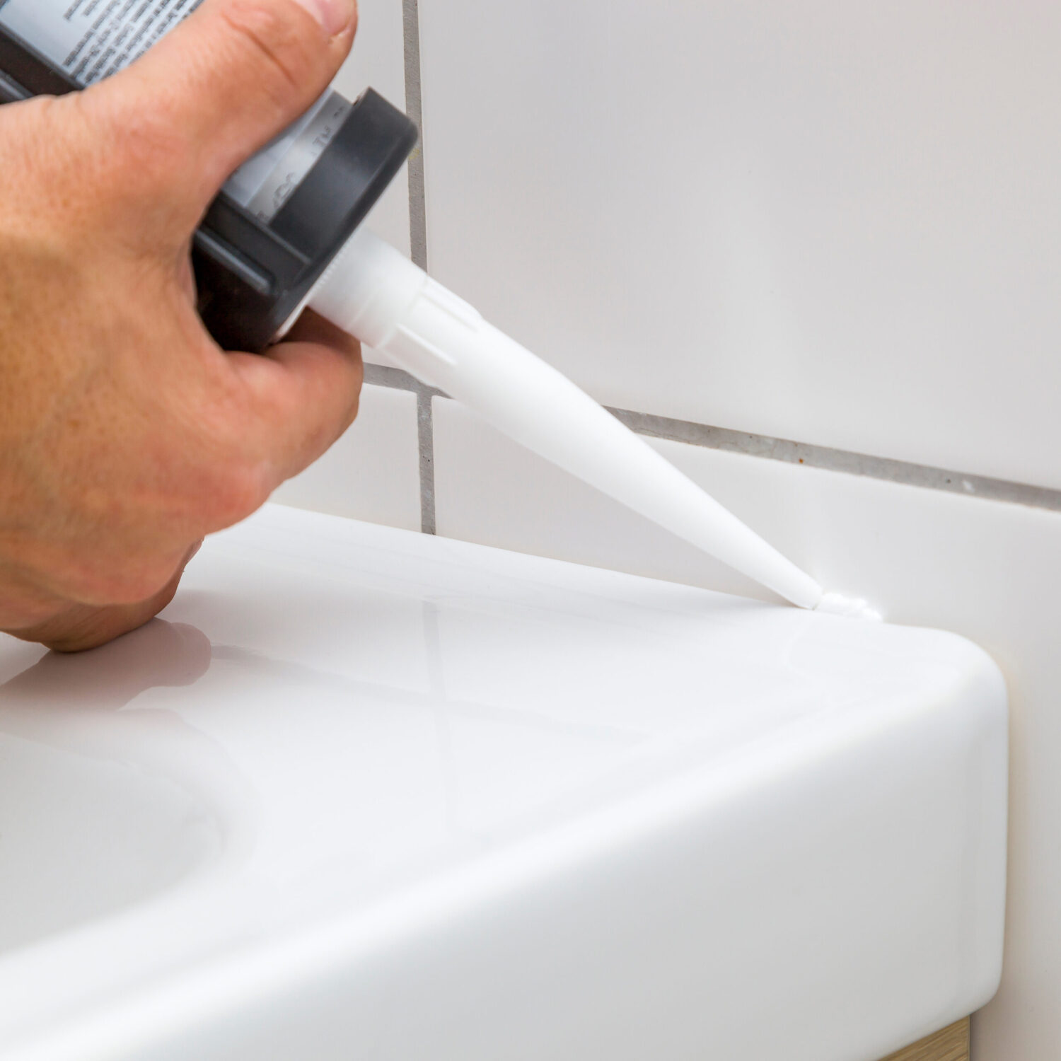 SCHIMMELENTFERNUNG & PRÄVENTION: Fachgerechte Entfernung & sinnvolle Prävention